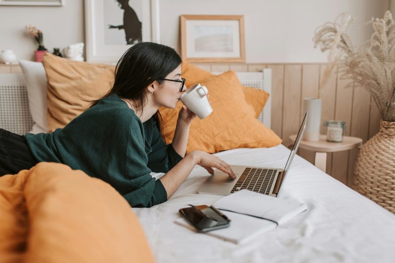 Online tanulás felnőttként – hogyan érdemes belevágni?